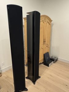 mcintosh-xrt1k front