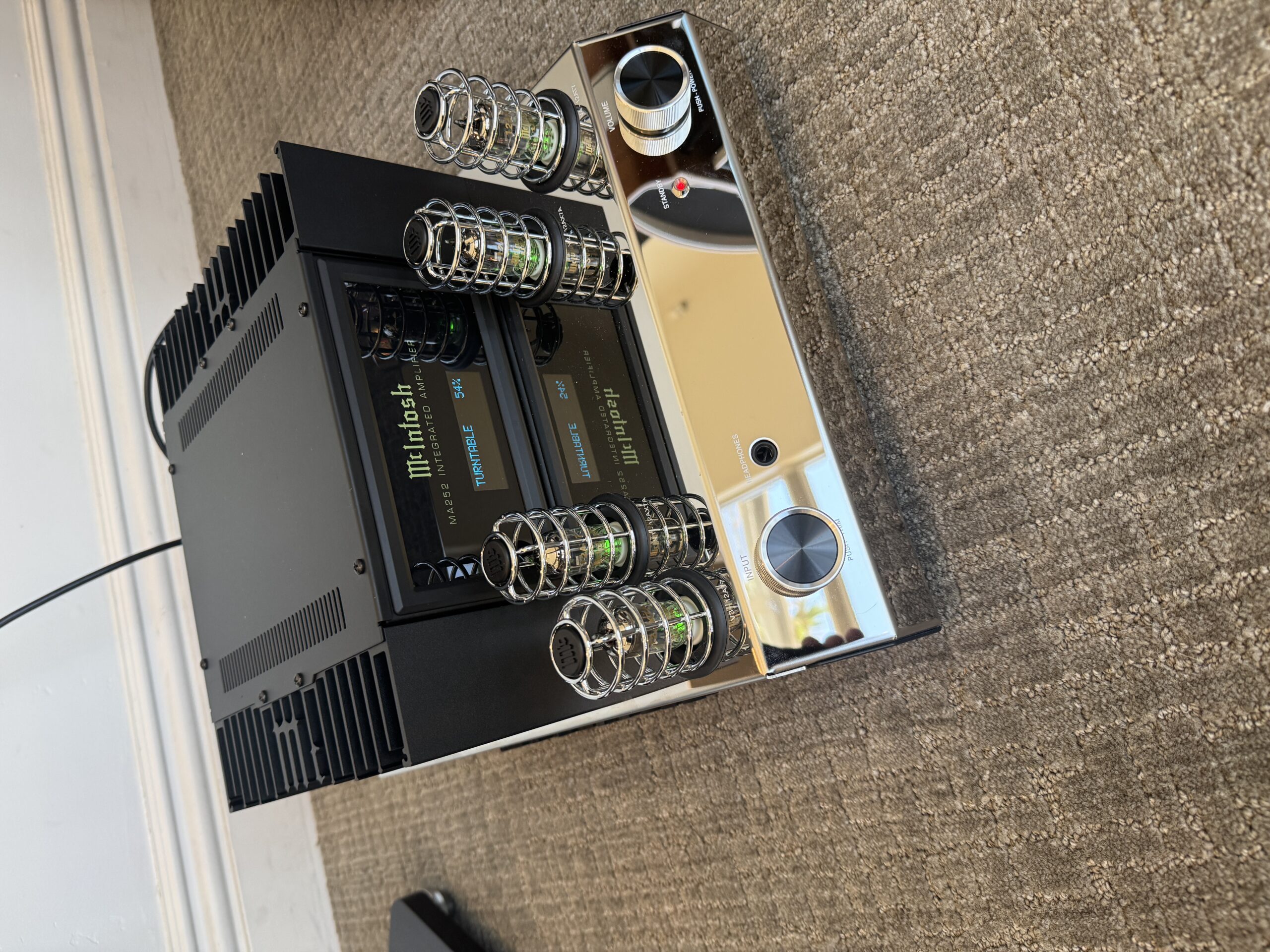McIntosh MA252